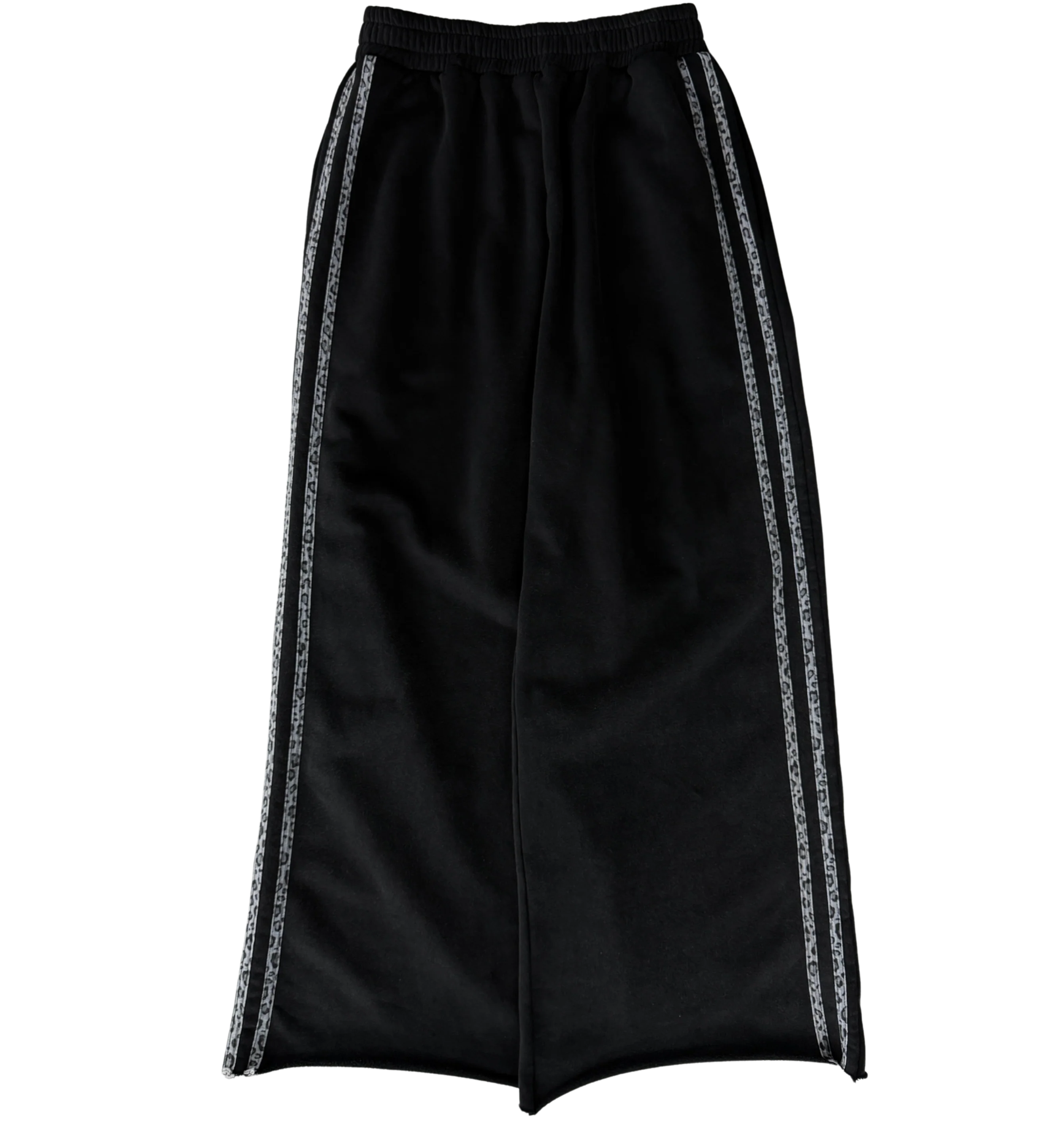 SNOW LEOPARD SWEATPANTS