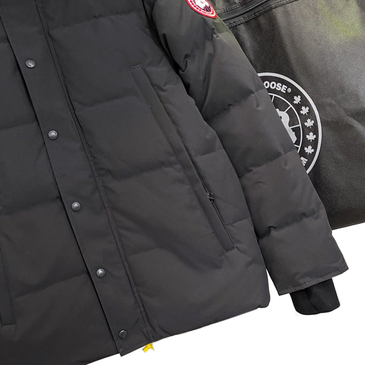 Canada Goose Men’s Black Parka/Jacket with Fur Hood - Warm Insulated Jacket for Cold Weather