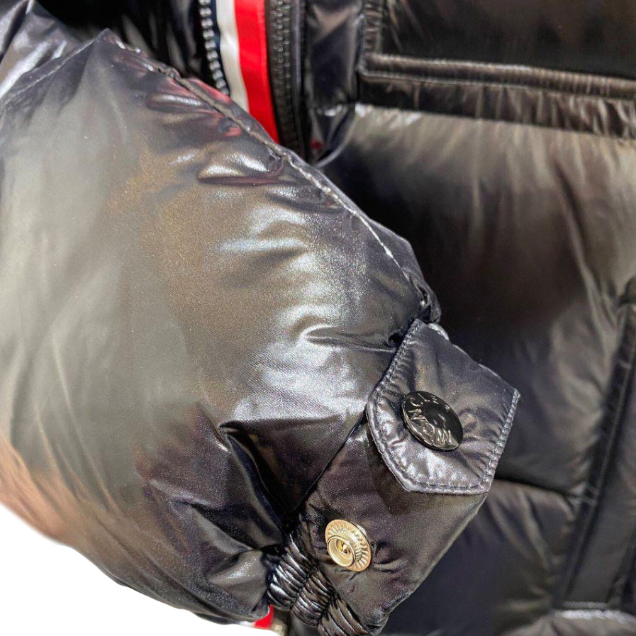 Moncler Men's Black Puffer Jacket with Red Stripes - Stylish Insulated Outerwear for Winter